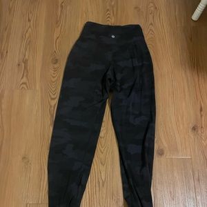lululemon camo align joggers, size 2